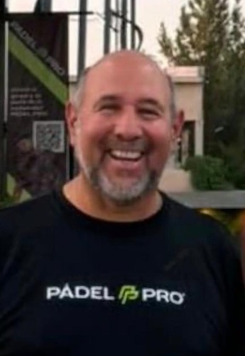Salvador &Aacute;vila